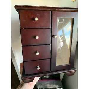 Jewelry organizer